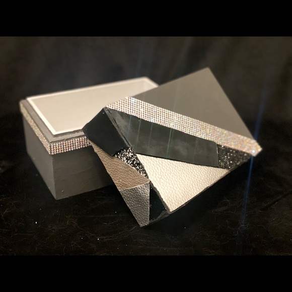 New grey and black Patches Decor Box - Picture 3 of 3